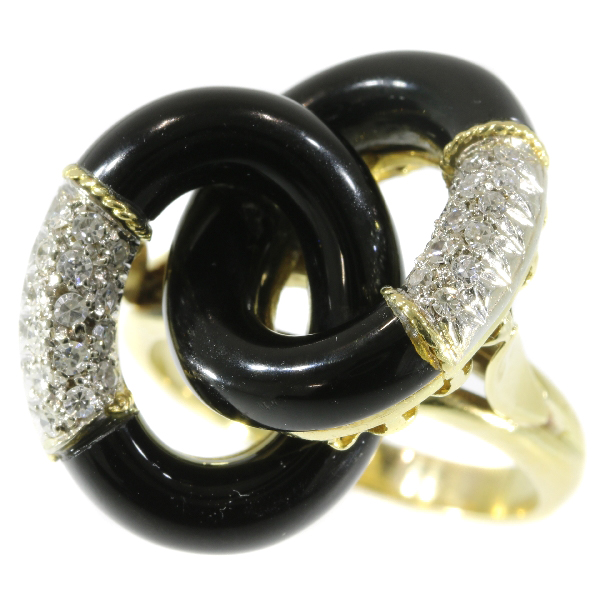 Vintage Seventies ring with onyx and diamonds